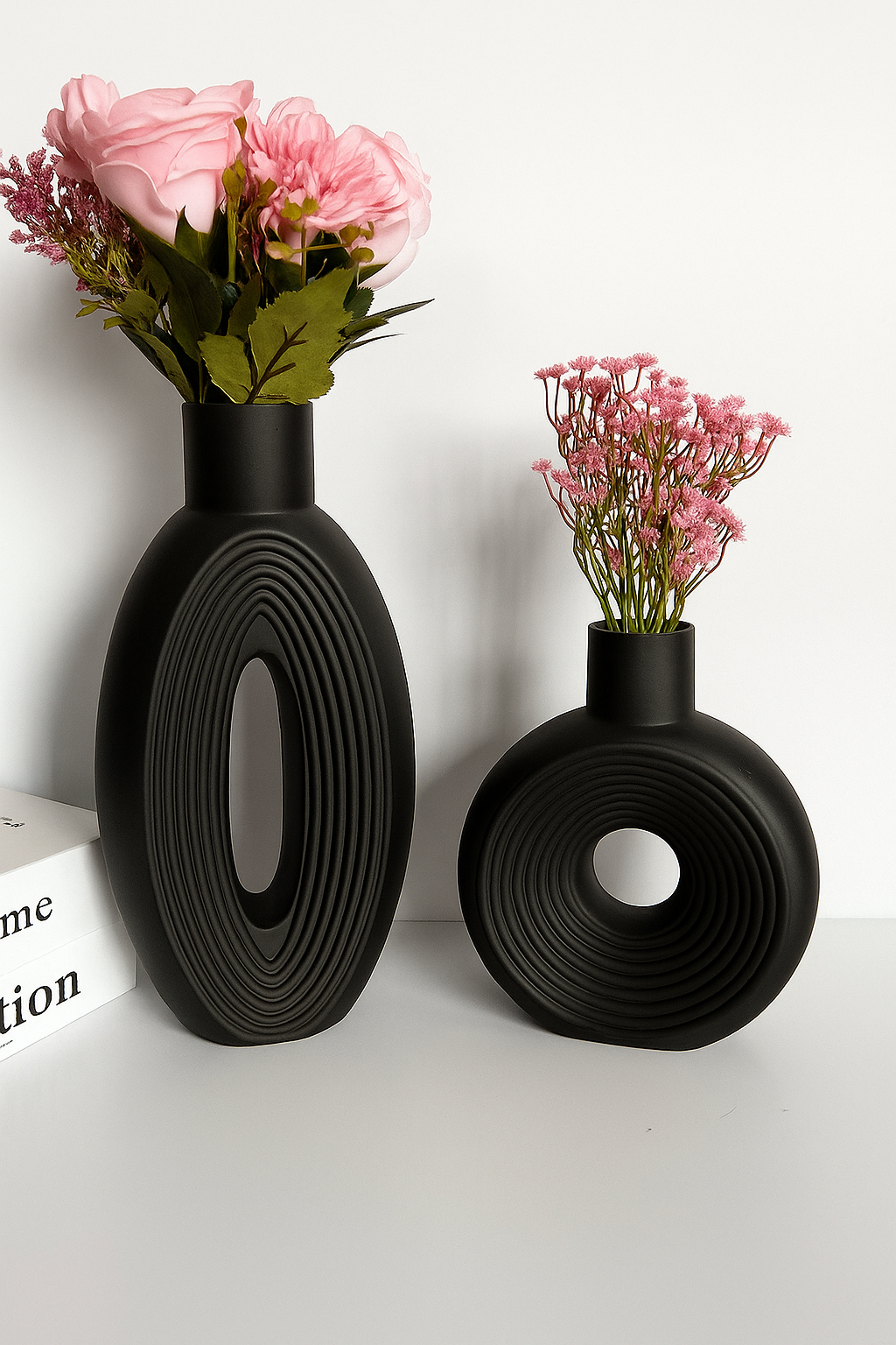 Amaris Vase Set – Sculptural Oval & Round Vases (Handmade)