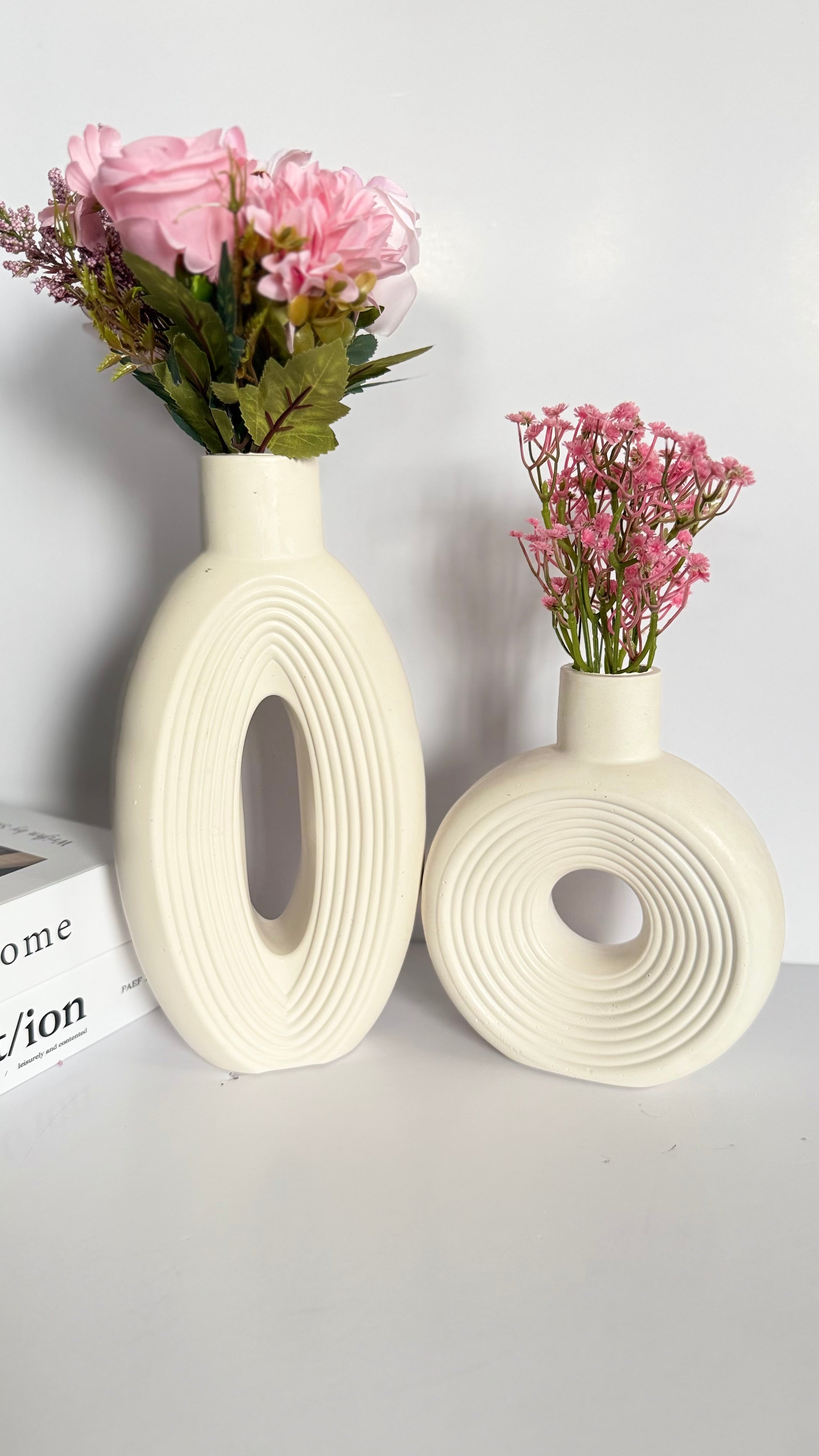 Amaris Vase Set – Sculptural Oval & Round Vases (Handmade)