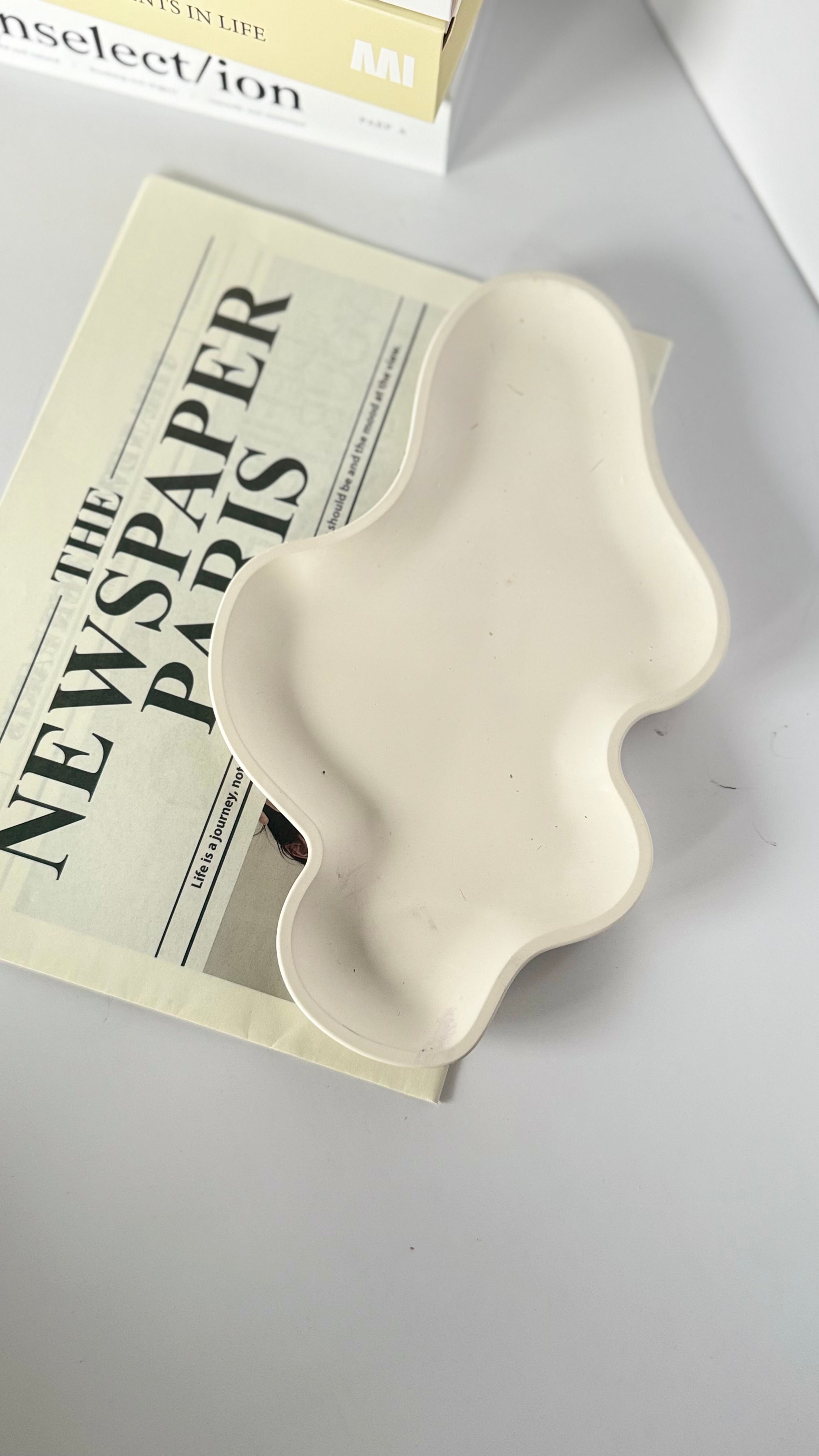 The Drift irregular Tray